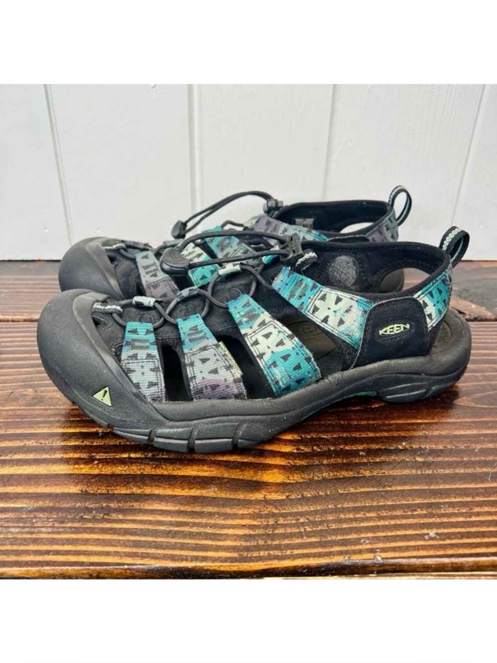 Keen Sandals Newport Throwback Waterproof Sandals In Zen Color